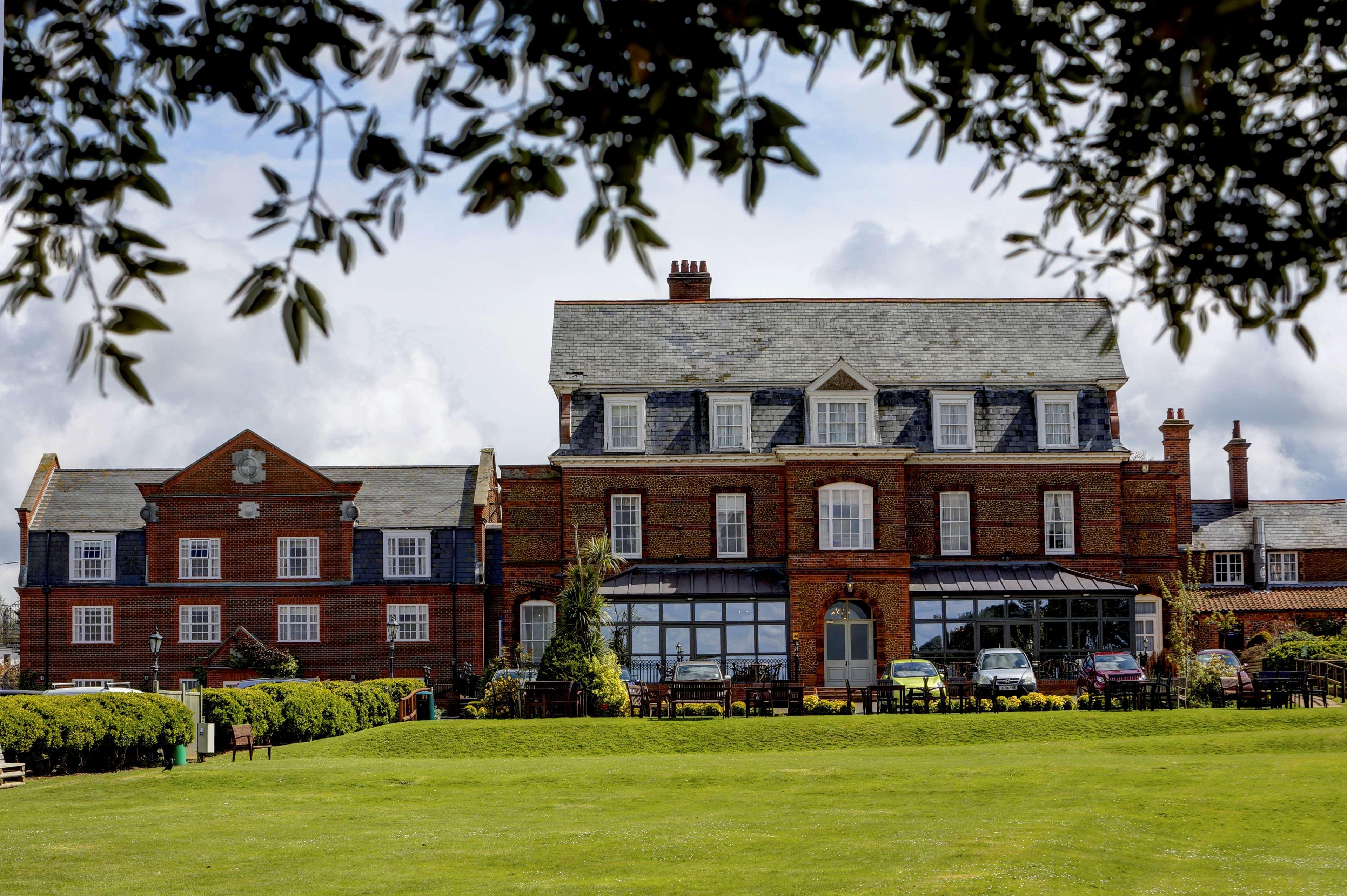 Old Hunstanton Le Strange Arms Hotel 외부 사진
