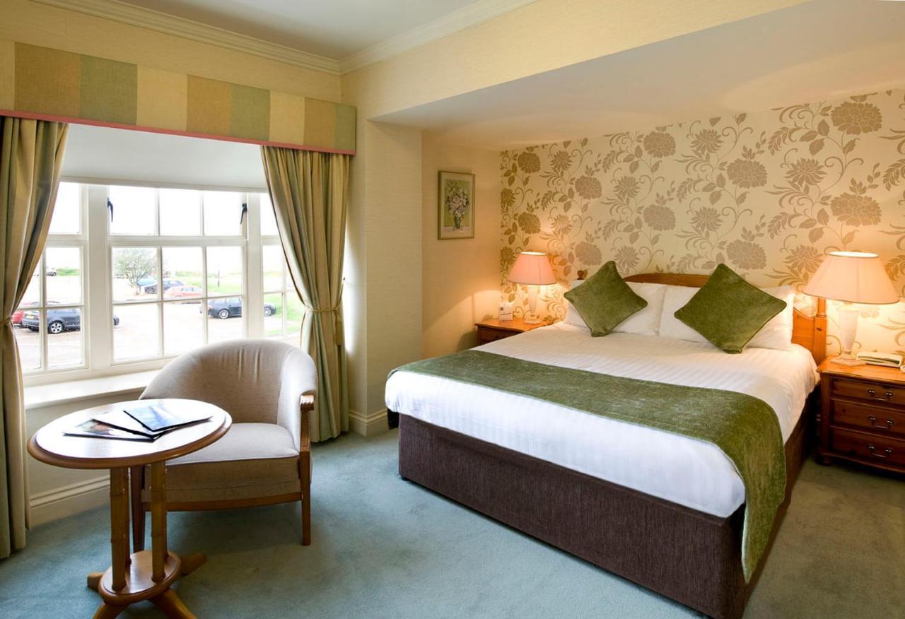 Old Hunstanton Le Strange Arms Hotel 외부 사진
